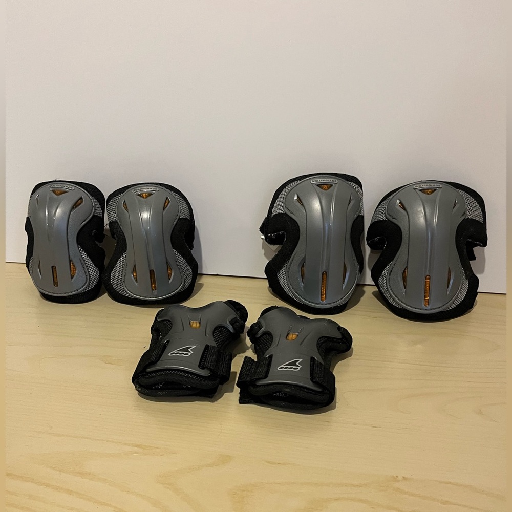 RollerBlade Gray and Black Protective Gear Set